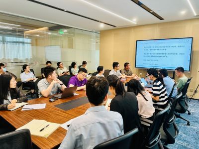 心有所畏，，，，，，，方能言有所戒、行有所止——2003网站太阳集团医药组织第二期“法随我行”系列宣讲活动